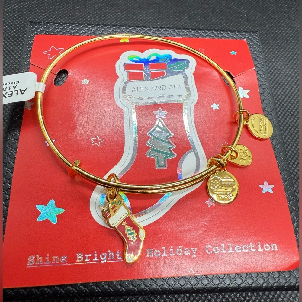 🎄ALEX AND ANI🎄Stocking Charm Bangle in Shiny Gold/NWT - Picture 4 of 9